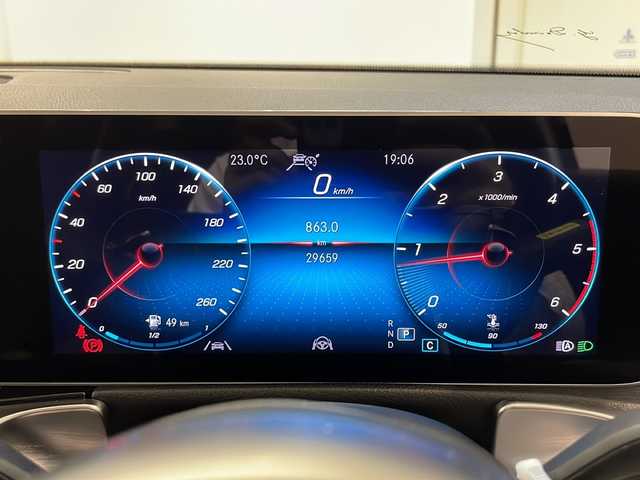 メルセデス・ベンツ ＧＬＢ２００ｄ AMGライン 新潟県 2020(令2)年 3万km ポーラホワイト パノラミックスライディングルーフ/ナビゲーションシステムパッケージ/・アクティブステアリングアシスト/・フルセグ/レーダーセーフティパッケージ/・アクティブディスタンスアシスト・ディストロニック/・アクティブブレーキアシスト/・アクティブブラインドスポットアシスト/ダイナミックセレクト/・エレクトロニック・スタビリティ・プログラム/・パークトロニック/・ダウンヒル・スピード・レギュレーション/・アクティブレーンキーピングアシスト/フラットランクオープナー/アシスト/・アクティブパーキングアシスト/・レーンチェンジアシスト/360°カメラシステム/パワーシート/シートヒーター/ETC2.0/ドライブレコーダー