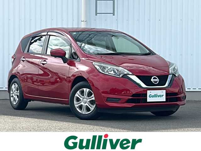 日産 ノート X Vセレクション 愛媛県 2020(令2)年 0.2万km 赤 純正SDナビ/バックカメラ/アラウンドビューモニター/インテリジェントルームミラー/Bluetooth/スマートキー/アイドリングストップ/ETC/純正ドライブレコーダー前のみ/オートライト/オートマチックハイビーム/オートLED/レーンキープアシスト/保証書/取扱説明書