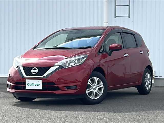 日産 ノート X Vセレクション 愛媛県 2020(令2)年 0.2万km 赤 純正SDナビ/バックカメラ/アラウンドビューモニター/インテリジェントルームミラー/Bluetooth/スマートキー/アイドリングストップ/ETC/純正ドライブレコーダー前のみ/オートライト/オートマチックハイビーム/オートLED/レーンキープアシスト/保証書/取扱説明書