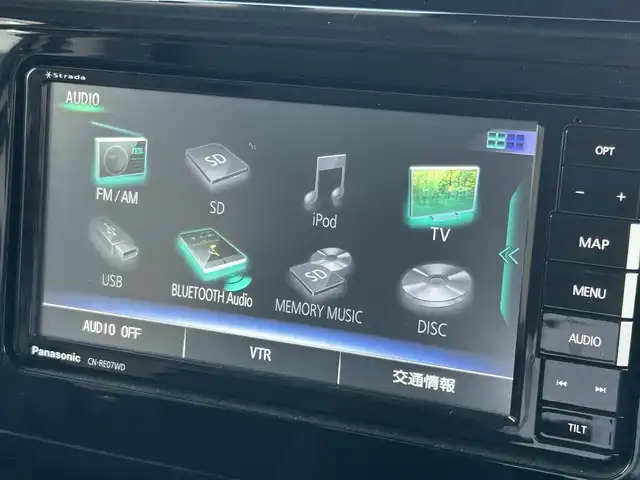 トヨタ ルーミー カスタムG－T 群馬県 2022(令4)年 1.6万km パールホワイトⅢ ターボ/パナソニックSDナビ/CD・DVD・SD・USB/Bluetooth・フルセグTV/両側パワースライドドア/パノラミックビューモニター/前後ドライブレコーダー/ETC/クルーズコントロール/横滑り防止装置/衝突軽減ブレーキ/アイドリングストップ/純正アルミホイール/純正フロアマット/取説・保証書/スマートキー×2