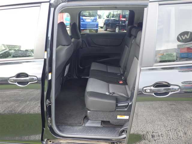 トヨタ シエンタ G セーフティエディション 千葉県 2020(令2)年 3.3万km ブラックマイカ 185/60R15/Toyota Safety Sense/・プリクラッシュセーフティ/・レーンディパーチャーアラート/・オートハイビーム/両側パワースライドドア/純正SDナビ/地デジTV/【DVD/CD再生機能　Bluetooth接続】/パノラミックビューモニター/ドライブレコーダー（DRT-H68A）/前席シートヒーター/革巻きステアリング/ステアリングスイッチ/ETC/LEDヘッドライト/ウインカーミラー/クリアランスソナー/社外15インチアルミホイル/スマートキー