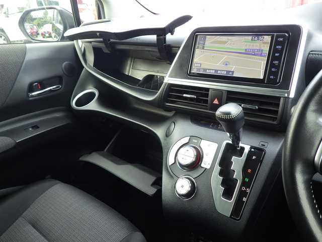 トヨタ シエンタ G セーフティエディション 千葉県 2020(令2)年 3.3万km ブラックマイカ 185/60R15/Toyota Safety Sense/・プリクラッシュセーフティ/・レーンディパーチャーアラート/・オートハイビーム/両側パワースライドドア/純正SDナビ/地デジTV/【DVD/CD再生機能　Bluetooth接続】/パノラミックビューモニター/ドライブレコーダー（DRT-H68A）/前席シートヒーター/革巻きステアリング/ステアリングスイッチ/ETC/LEDヘッドライト/ウインカーミラー/クリアランスソナー/社外15インチアルミホイル/スマートキー
