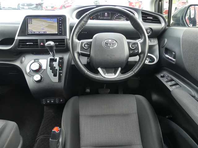 トヨタ シエンタ G セーフティエディション 千葉県 2020(令2)年 3.3万km ブラックマイカ 185/60R15/Toyota Safety Sense/・プリクラッシュセーフティ/・レーンディパーチャーアラート/・オートハイビーム/両側パワースライドドア/純正SDナビ/地デジTV/【DVD/CD再生機能　Bluetooth接続】/パノラミックビューモニター/ドライブレコーダー（DRT-H68A）/前席シートヒーター/革巻きステアリング/ステアリングスイッチ/ETC/LEDヘッドライト/ウインカーミラー/クリアランスソナー/社外15インチアルミホイル/スマートキー