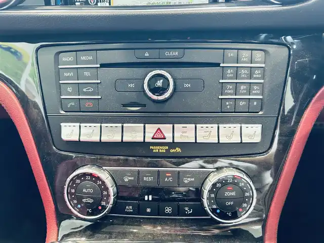 メルセデス・ベンツ ＳＬ４００ 大阪府 2018(平30)年 4.8万km オブシディアンブラック レーダーセーフティP/スカイルーフ/純正ナビ/TV/バックカメラ/applecarplay/純正19インチAW/LEDヘッドライト/電動リアゲート/ACC/ブラインドスポット/赤革/メモリ付きパワーシート/エアシートヒーター/クリアランスソナー/ETC/ドラレコ/レーダー探知機