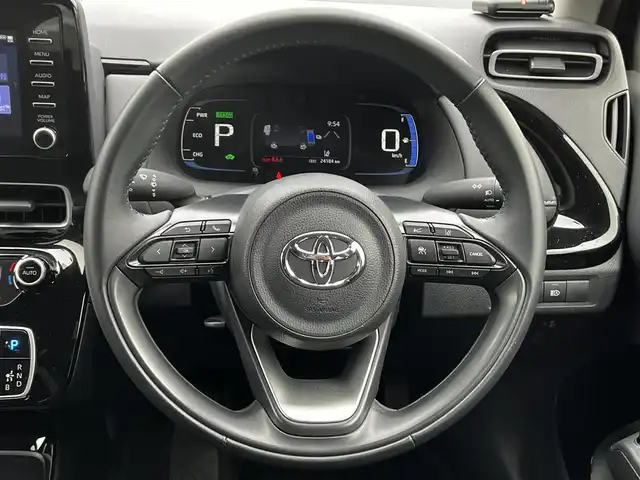 トヨタ アクア G 道央・札幌 2024(令6)年 2.5万km ブラックマイカ ４WD/寒冷地仕様/純正ディスプレイオーディオナビ/AM/FM/BT/トヨタセーフティセンス/衝突被害軽減ブレーキ/横滑り防止装置/レーダークルーズコントロール/レーンキープアシスト/クリアランスソナー/バックカメラ/ETC/アイドリングストップ/ワイパーデアイサー/DRIVEMODE/EVMODE/革巻きステアリング/ステアリングリモコン/AC100V/プッシュスタート/スマートキー/LEDヘッドライト/オートライト/オートマチックハイビーム/ヘッドライトレベライザー/電動格納ミラー/ヒーテッドドアミラー/ウィンカーミラー/社外フロアマット