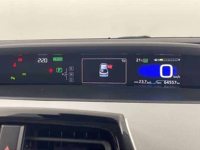 トヨタ プリウス Sツーリングセレクション 埼玉県 2019(令1)年 6.5万km ホワイトパールクリスタルシャイン モデリスタエアロ　/純正9インチナビ　/　　AM/FM/CD/DVD/BT/バックカメラ　/シートヒーター　/ビルトインETC　/レーダークルーズコントロール　/衝突軽減システム　/オートマティックハイビーム/レーンキープアシスト/コーナーセンサー/プッシュスタート/純正17インチアルミホイール　/純正フロアマット/ドアバイザー/トノカバー/フロントフォグランプ/LEDヘッドライト/ウィンカーミラー