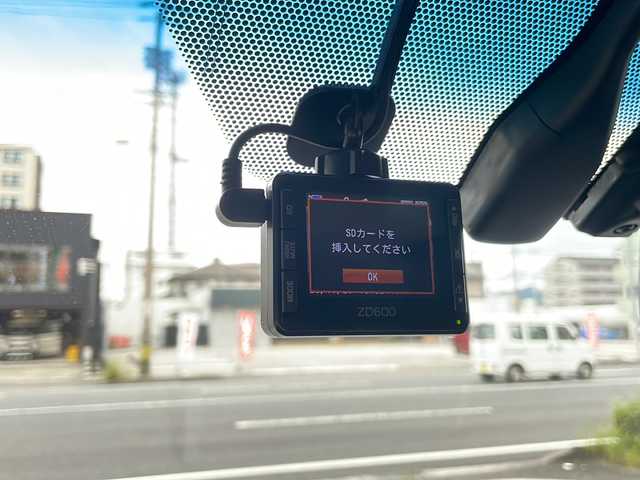 トヨタ ランドクルーザー プラド TX Lパッケージ 高知県 2017(平29)年 5.5万km ホワイトパールクリスタルシャイン ＲＡＹＳアルミ/７インチナビ/・バックモニター/・Ｂｌｕｅｔｏｏｔｈ/・ＣＤ／ＤＶＤ/・ブルーレイディスク/・フルセグTV/センターデフロック/４ＷＤ/ＬＥＤヘッドライト/横滑り防止/ダウンアシストコントロール/ドライブレコーダー