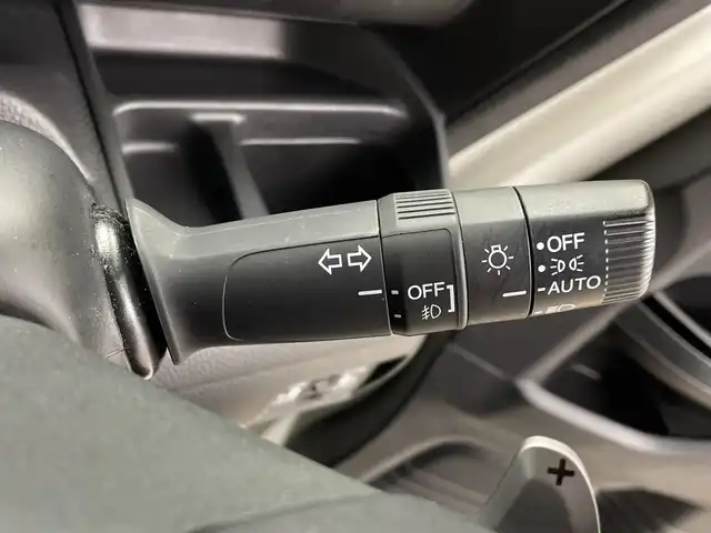 ホンダ Ｎ ＢＯＸ カスタム L ターボ 鹿児島県 2021(令3)年 3.7万km プラチナホワイトパール 禁煙車/ホンダセンシング/・衝突軽減ブレーキ/・レーンキープアシスト/・アダプティブクルーズコントロール/・オートハイビームアシスト/社外８V型SDナビ/・CD.DVD.SD.BT/フルセグTV/バックモニター/両側パワースライドドア/前席シートヒーター/ビルトインETC/LEDヘッドライト/LEDフォグランプ/純正ドライブレコーダー/革巻ステアリングホイール/ステアリングスイッチ/ECONスイッチ/クリアランスソナー/横滑り防止装置/プッシュスタート/スマートキー2個/純正14インチアルミホイール/純正フロアマット/シートバックテーブル/ロールサンシェード