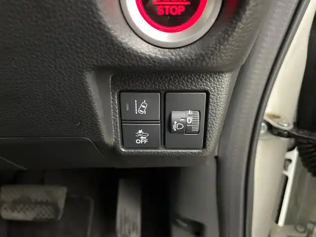 ホンダ Ｎ ＢＯＸ カスタム L ターボ 鹿児島県 2021(令3)年 3.7万km プラチナホワイトパール 禁煙車/ホンダセンシング/・衝突軽減ブレーキ/・レーンキープアシスト/・アダプティブクルーズコントロール/・オートハイビームアシスト/社外８V型SDナビ/・CD.DVD.SD.BT/フルセグTV/バックモニター/両側パワースライドドア/前席シートヒーター/ビルトインETC/LEDヘッドライト/LEDフォグランプ/純正ドライブレコーダー/革巻ステアリングホイール/ステアリングスイッチ/ECONスイッチ/クリアランスソナー/横滑り防止装置/プッシュスタート/スマートキー2個/純正14インチアルミホイール/純正フロアマット/シートバックテーブル/ロールサンシェード