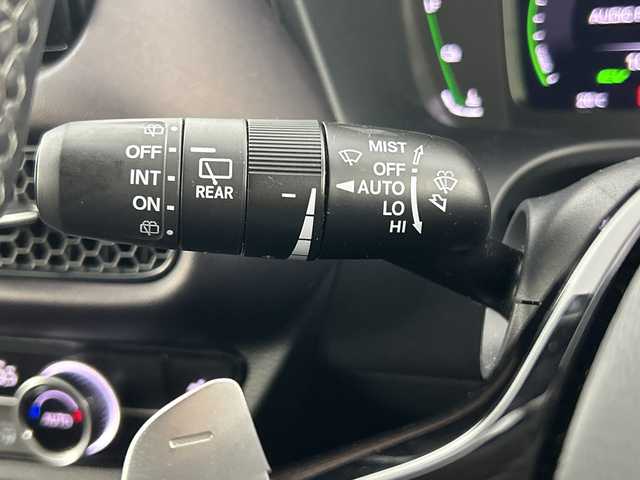 ホンダ ＺＲ－Ｖ ハイブリッド e:HEV Z 愛知県 2023(令5)年 1.2万km プラチナホワイトパール 禁煙車/４WD/純正9インチナビ/（AM/FM/USB/フルセグTV/Bluetooth）/全方位カメラ/BOSEサウンド/ワイヤレス充電/シーケンシャルウインカー/ホンダセンシング/・衝突軽減ブレーキ/・先行車発進お知らせ機能/・レーンキープアシスト/・ブラインドスポットモニター/・標識認識機能/・パーキングセンサー/・レーダークルーズコントロール/・オートマチックハイビーム/ETC2.0/レザーシート/全席シートヒーター/パワーシート/メモリシート/ステアリングヒーター/革巻きステアリング/パワーバックドア/ダウンヒルアシスト/パドルシフト/純正18インチアルミホイール/スマートキー/スペアキー有/プッシュスタート/LEDヘッドライト/オートライト/ワンタッチウインカー/横滑り防止装置/電動格納ミラー