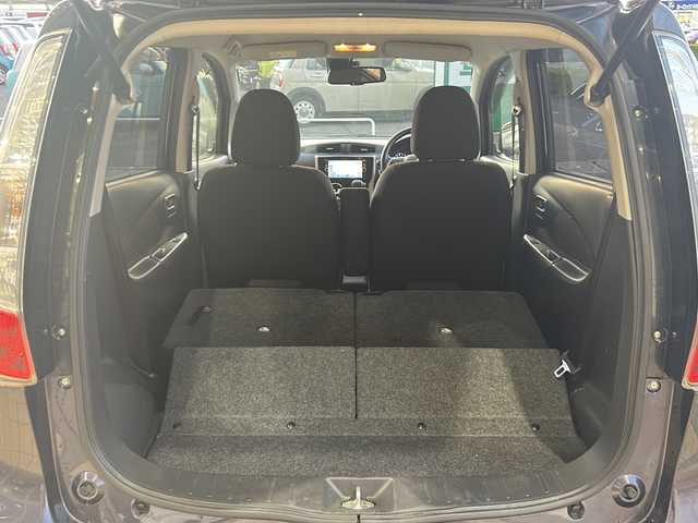 日産 デイズ ハイウェイスターG ターボ 静岡県 2015(平27)年 3.6万km プレミアムパープルP 純正ナビ/・CD/・SD/・Bluetooth/・フルセグTV/・FM/・AM/・VTR/・USB/バックカメラ/全方位カメラ/ステアリングリモコン/フォグランプ/純正フロアマット/純正アルミホイール/スマートキー/プッシュスタート/パワーステアリング/オートライト/パワーウィンドウ/ベンチシート/キノセンヘッドライト/ABS/横滑り防止装置