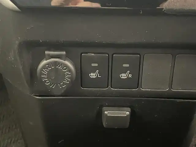 トヨタ ルーミー カスタムG S 愛知県 2017(平29)年 6.6万km パールホワイトⅢ 純正ナビ　シートヒーター　ＳＡII　禁煙　バックカメラ　クルーズコントロール　ＥＴＣ　プッシュスタート　ＬＥＤオートライト　フォグランプ　衝突軽減　両側パワースライドドア　純正ドラレコ　純正フロアマット　スペアタイヤ