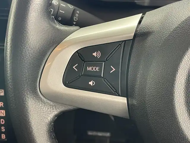 トヨタ ルーミー カスタムG S 愛知県 2017(平29)年 6.6万km パールホワイトⅢ 純正ナビ　シートヒーター　ＳＡII　禁煙　バックカメラ　クルーズコントロール　ＥＴＣ　プッシュスタート　ＬＥＤオートライト　フォグランプ　衝突軽減　両側パワースライドドア　純正ドラレコ　純正フロアマット　スペアタイヤ