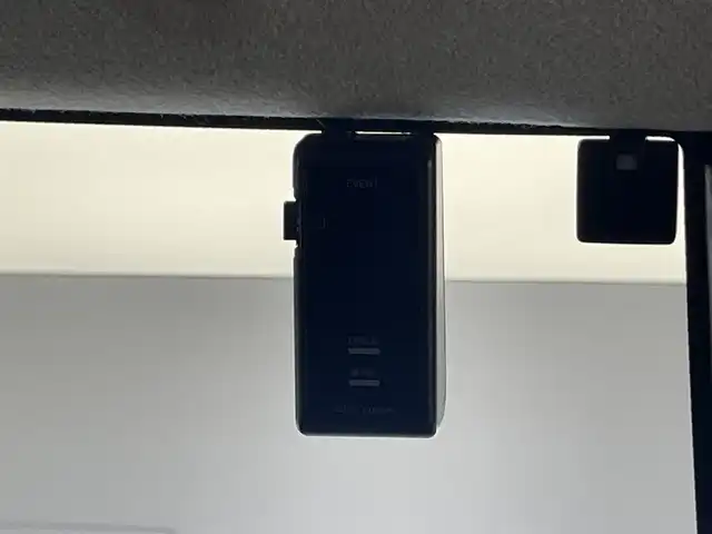 トヨタ ルーミー カスタムG S 愛知県 2017(平29)年 6.6万km パールホワイトⅢ 純正ナビ　シートヒーター　ＳＡII　禁煙　バックカメラ　クルーズコントロール　ＥＴＣ　プッシュスタート　ＬＥＤオートライト　フォグランプ　衝突軽減　両側パワースライドドア　純正ドラレコ　純正フロアマット　スペアタイヤ