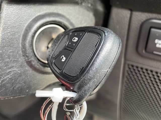 クライスラー・ジープ ジープ ラングラー アンリミテッド ルビコンハードロック 山口県 2016(平28)年 6.3万km 黒 社外メモリナビ/Bluetooth/フルセグTV/バックカメラ/革調シートカバー/リモコンキー/ETC/前席シートヒーター/社外17インチAW/社外サイドステップ/社外テールレンズ/社外エアクリーナー/キセノンライト/フォグライト/オートライト/背面タイヤ/社外ドライブレコーダー/保証書・取説/スペアキー1個