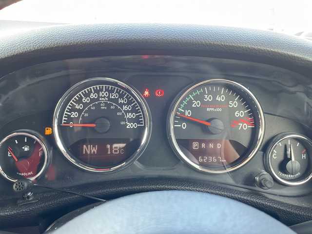 クライスラー・ジープ ジープ ラングラー アンリミテッド ルビコンハードロック 山口県 2016(平28)年 6.3万km 黒 社外メモリナビ/Bluetooth/フルセグTV/バックカメラ/革調シートカバー/リモコンキー/ETC/前席シートヒーター/社外17インチAW/社外サイドステップ/社外テールレンズ/社外エアクリーナー/キセノンライト/フォグライト/オートライト/背面タイヤ/社外ドライブレコーダー/保証書・取説/スペアキー1個