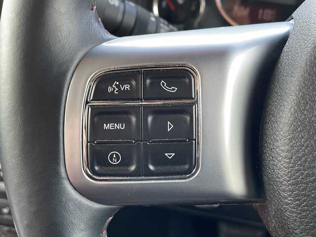 クライスラー・ジープ ジープ ラングラー アンリミテッド ルビコンハードロック 山口県 2016(平28)年 6.3万km 黒 社外メモリナビ/Bluetooth/フルセグTV/バックカメラ/革調シートカバー/リモコンキー/ETC/前席シートヒーター/社外17インチAW/社外サイドステップ/社外テールレンズ/社外エアクリーナー/キセノンライト/フォグライト/オートライト/背面タイヤ/社外ドライブレコーダー/保証書・取説/スペアキー1個