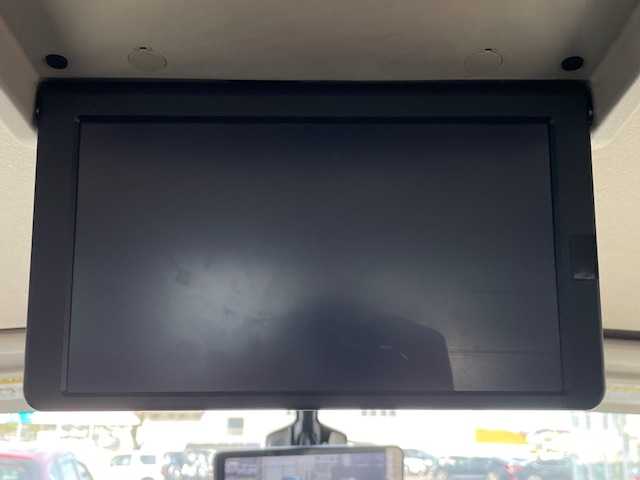 日産 セレナ e－パワー ハイウェイスター V 茨城県 2018(平30)年 7.9万km ブリリアントホワイトパール 純正ナビ　/-BT/TV/AM/FM/衝突軽減システム　/フリップダウンモニター　/アラウンドビューモニター　/両側パワースライドドア　/デジタルインナーミラー　/コーナーセンサー前後　/レーダークルーズコントロール　/ドライブレコーダー/ETC