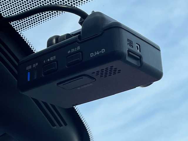 日産 セレナ e－パワー ハイウェイスター V 茨城県 2018(平30)年 7.9万km ブリリアントホワイトパール 純正ナビ　/-BT/TV/AM/FM/衝突軽減システム　/フリップダウンモニター　/アラウンドビューモニター　/両側パワースライドドア　/デジタルインナーミラー　/コーナーセンサー前後　/レーダークルーズコントロール　/ドライブレコーダー/ETC