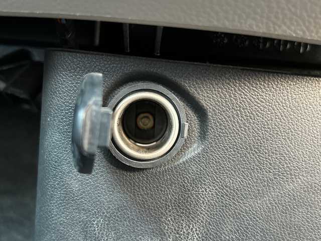 日産 デイズ X Vセレ +SeftyⅡ 千葉県 2015(平27)年 6.8万km ホワイトパール 純正メモリナビ【MC314D-W】/フルセグTV/DVD/CD/Bluetooth/アラウンドビューモニター/バックカメラ/衝突軽減ブレーキ/アイドリングストップ/純正フロアマット/スマートキー/パンク修理キット/取扱説明書