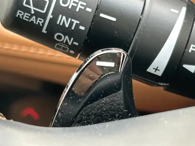 ホンダ ヴェゼル ハイブリッド Z ホンダセンシング 和歌山県 2019(令1)年 3.3万km ルーセブラックM 社外ナビ/バックカメラ/フルセグTV/衝突軽減ブレーキ/クルーズコントロール/レーンキープアシスト/横滑り防止機能/社外フロアマット/純正アルミホイール/パドルシフト/アイドリングストップ/革巻きステアリング/LEDヘッドライト/フォグランプ/オートライト