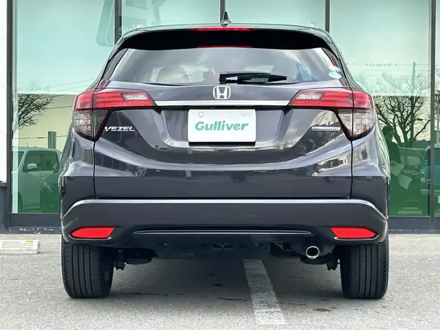 ホンダ ヴェゼル ハイブリッド Z ホンダセンシング 和歌山県 2019(令1)年 3.3万km ルーセブラックM 社外ナビ/バックカメラ/フルセグTV/衝突軽減ブレーキ/クルーズコントロール/レーンキープアシスト/横滑り防止機能/社外フロアマット/純正アルミホイール/パドルシフト/アイドリングストップ/革巻きステアリング/LEDヘッドライト/フォグランプ/オートライト