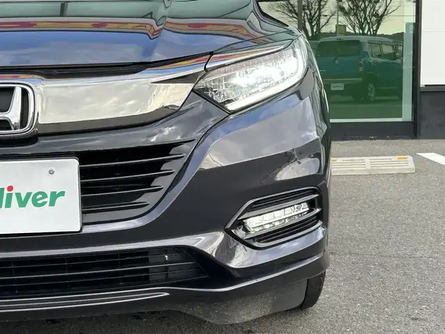 ホンダ ヴェゼル ハイブリッド Z ホンダセンシング 和歌山県 2019(令1)年 3.3万km ルーセブラックM 社外ナビ/バックカメラ/フルセグTV/衝突軽減ブレーキ/クルーズコントロール/レーンキープアシスト/横滑り防止機能/社外フロアマット/純正アルミホイール/パドルシフト/アイドリングストップ/革巻きステアリング/LEDヘッドライト/フォグランプ/オートライト
