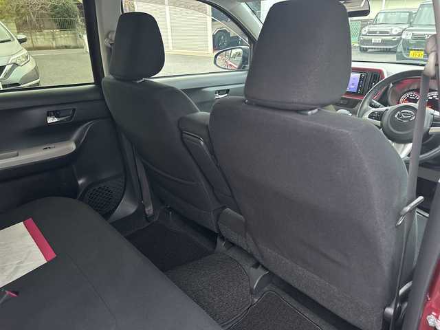 ダイハツ ブーン シルク Gパッケージ SAⅡ 東京都 2018(平30)年 2万km ブラックマイカメタリック/ファイアークォーツレッドメタリック 2トーン 純正メモリナビ（NMZK-W68D）/・Bluetooth/TV/CD/DVD/USB/SD/アイドリングストップ/横滑り防止装置/盗難防止装置/衝突被害軽減システム/オートライト/オートエアコン/電動格納ミラー/純正14インチアルミホイール/ドアバイザー/オプションカラー：ブラックマイカメタリック×ファイアークォーツレッドメタリック/ETC/取扱説明書/保証書/スペアキー1本