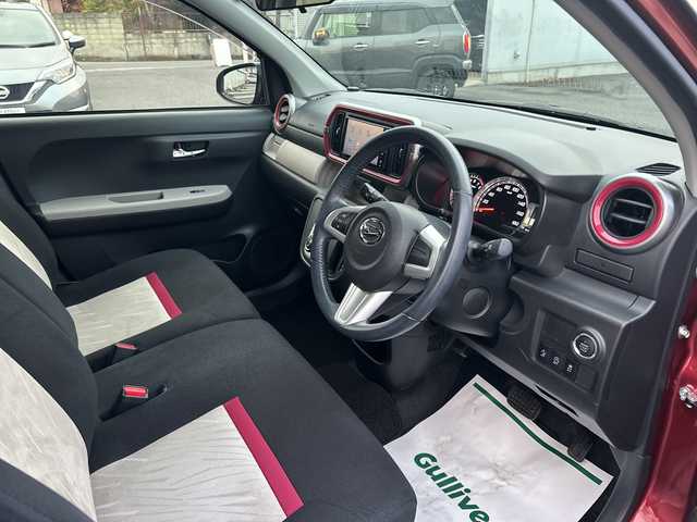 ダイハツ ブーン シルク Gパッケージ SAⅡ 東京都 2018(平30)年 2万km ブラックマイカメタリック/ファイアークォーツレッドメタリック 2トーン 純正メモリナビ（NMZK-W68D）/・Bluetooth/TV/CD/DVD/USB/SD/アイドリングストップ/横滑り防止装置/盗難防止装置/衝突被害軽減システム/オートライト/オートエアコン/電動格納ミラー/純正14インチアルミホイール/ドアバイザー/オプションカラー：ブラックマイカメタリック×ファイアークォーツレッドメタリック/ETC/取扱説明書/保証書/スペアキー1本