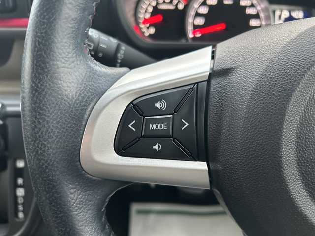 ダイハツ ブーン シルク Gパッケージ SAⅡ 東京都 2018(平30)年 2万km ブラックマイカメタリック/ファイアークォーツレッドメタリック 2トーン 純正メモリナビ（NMZK-W68D）/・Bluetooth/TV/CD/DVD/USB/SD/アイドリングストップ/横滑り防止装置/盗難防止装置/衝突被害軽減システム/オートライト/オートエアコン/電動格納ミラー/純正14インチアルミホイール/ドアバイザー/オプションカラー：ブラックマイカメタリック×ファイアークォーツレッドメタリック/ETC/取扱説明書/保証書/スペアキー1本