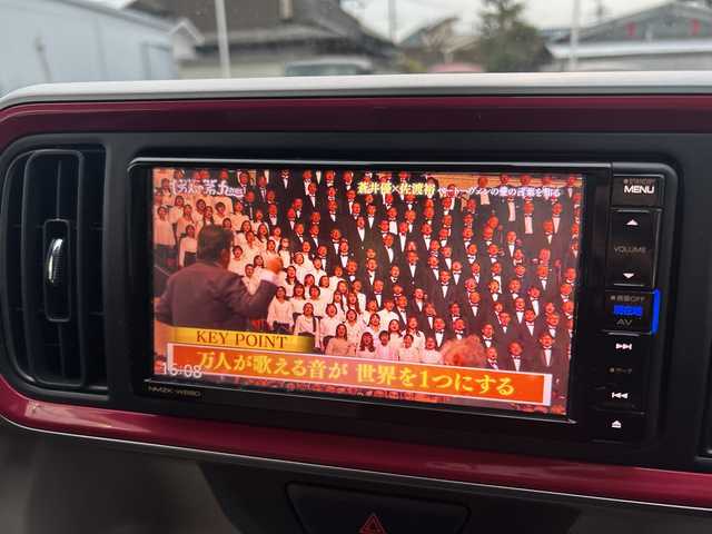 ダイハツ ブーン シルク Gパッケージ SAⅡ 東京都 2018(平30)年 2万km ブラックマイカメタリック/ファイアークォーツレッドメタリック 2トーン 純正メモリナビ（NMZK-W68D）/・Bluetooth/TV/CD/DVD/USB/SD/アイドリングストップ/横滑り防止装置/盗難防止装置/衝突被害軽減システム/オートライト/オートエアコン/電動格納ミラー/純正14インチアルミホイール/ドアバイザー/オプションカラー：ブラックマイカメタリック×ファイアークォーツレッドメタリック/ETC/取扱説明書/保証書/スペアキー1本