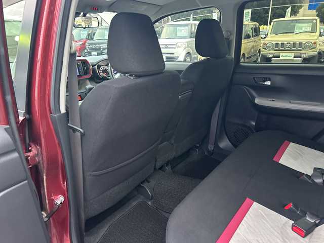 ダイハツ ブーン シルク Gパッケージ SAⅡ 東京都 2018(平30)年 2万km ブラックマイカメタリック/ファイアークォーツレッドメタリック 2トーン 純正メモリナビ（NMZK-W68D）/・Bluetooth/TV/CD/DVD/USB/SD/アイドリングストップ/横滑り防止装置/盗難防止装置/衝突被害軽減システム/オートライト/オートエアコン/電動格納ミラー/純正14インチアルミホイール/ドアバイザー/オプションカラー：ブラックマイカメタリック×ファイアークォーツレッドメタリック/ETC/取扱説明書/保証書/スペアキー1本