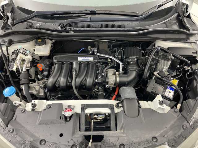 ホンダ ヴェゼル ハイブリッド Z ホンダセンシング 道央・札幌 2016(平28)年 5.5万km ホワイトオーキッドパール ・4WD/・寒冷地仕様/・純正ナビ/・BT&CD&DVD&SD&USB&HDMI&フルセグTV/・バックカメラ/・ホンダセンシング/・レーダークルーズコントロール/・パドルシフト/・レザーシート/・前席シートヒーター/・純正ドライブレコーダー/・ステアリングスイッチ/・ドアミラーヒーター/・ETC/・LEDヘッドライト/・オートライト/・フォグ/・プッシュスタート/・スマートキー