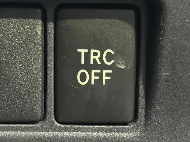 トヨタ ヴォクシー ハイブリッド V 千葉県 2014(平26)年 6.5万km ブラッキッシュアゲハガラスフレーク フリップダウンモニター/バックカメラ/ETC/USB入力端子/両側パワースライドドア/クルーズコントロール/シートヒータ―/純正15インチAW/純正フロアマット/スマートキー