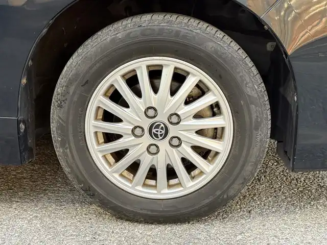 トヨタ ヴォクシー ハイブリッド V 千葉県 2014(平26)年 6.5万km ブラッキッシュアゲハガラスフレーク フリップダウンモニター/バックカメラ/ETC/USB入力端子/両側パワースライドドア/クルーズコントロール/シートヒータ―/純正15インチAW/純正フロアマット/スマートキー