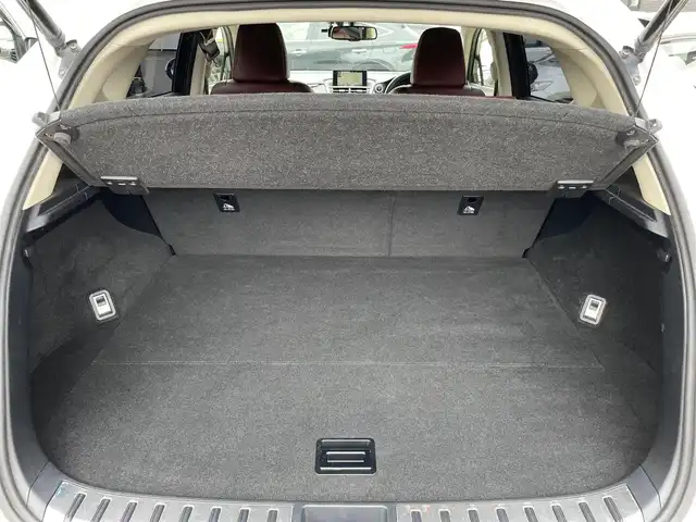 レクサス ＮＸ 300h Iパッケージ 和歌山県 2014(平26)年 11.8万km ソニッククォーツ 純正ナビ/（AM/FM/DVD/CD/USB/Bluetooth/フルセグTV/AUX）/パノラミックビューモニター/プリクラッシュセーフティ/レーンディパーチャーアシスト/レーダークルーズコントロール/レザーシート/D/Nパワーシート/D/Nシートヒーター/ステアリングヒーター/パワーバックドア/ブラインドスポットモニター/パワーシート/電動パーキングブレーキ/オートホールド機能/スマートキー/カードキー有/取説、保証書