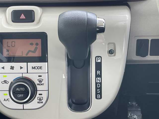 ダイハツ ムーヴ キャンバス X メイクアップ SA Ⅲ 道央・札幌 2018(平30)年 5.3万km パールホワイトⅢ/スムースグレーマイカメタリック 2トーン ４WD/社外SDナビ/CD/DVD/BT/フルセグ/スマートアシストIII/衝突被害軽減ブレーキ/横滑り防止装置/レーンキープアシスト/リアコーナーセンサー/ETC/アイドリングストップ/両側スライドドア/プッシュスタート/スマートキー/ハロゲンヘッドライト/オートライト/オートハイビーム/フォグランプ/ヘッドライトレベライザー/電動格納ミラー/純正フロアマット/ドアバイザー/純正エンジンスターター