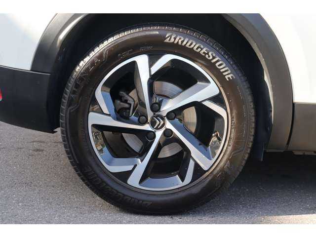シトロエン Ｃ５ エアクロス シャイン 大分県 2019(令1)年 6.4万km 白 当店買取車両/アクティブセーフティブレーキ/アクティブクルーズコントロール/ブラインドスポットモニター/純正ディスプレイオーディオ（社外ナビあり）/AppleCarPlay/AndroidAuto/地デジ/Bluetooth/ワイヤレス充電/バックカメラ/LEDライト/ディレクショナルヘッドライト/純正18インチAW/純正フロアマット/ドライブレコーダー前後　（WHSR-510）/ETC/スペアキー1本