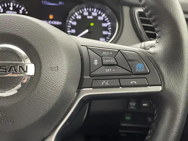日産 エクストレイル ハイブリッド 20Xi 熊本県 2018(平30)年 5.4万km ブリリアントホワイトパール 純正9インチナビMM517D-L/全周囲カメラ/衝突被害軽減システム/クルーズコントロール/横滑り防止装置/ETC/前方ドライブレコーダー/前後クリアランスソナー/LEDヘッドライト/オートライト/純正17インチAW/プロパイロット/プッシュスタート/スマートキー/純正フロアマット