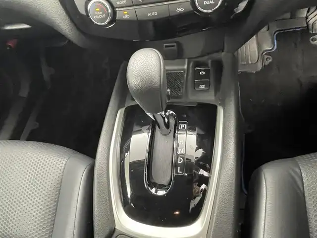 日産 エクストレイル ハイブリッド 20Xi 熊本県 2018(平30)年 5.4万km ブリリアントホワイトパール 純正9インチナビMM517D-L/全周囲カメラ/衝突被害軽減システム/クルーズコントロール/横滑り防止装置/ETC/前方ドライブレコーダー/前後クリアランスソナー/LEDヘッドライト/オートライト/純正17インチAW/プロパイロット/プッシュスタート/スマートキー/純正フロアマット