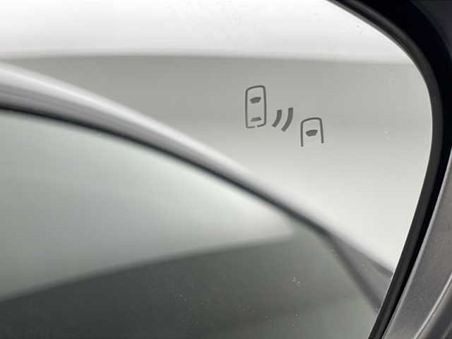 トヨタ カローラツーリング ハイブリッド ダブルバイビー 宮崎県 2021(令3)年 3.8万km ホワイトパールクリスタルシャイン モデリスタフルエアロ/Toyota Safety Sense/〇プリクラシュセーフティ/〇レーントレーシングアシスト/〇ブラインドスポットモニター/〇リアクロストラフィックアラート/〇パーキングサポートブレーキ/〇ヘッドアップディスプレイ/〇ロードサインアシスト/〇レーダークルーズコントロール/〇オートマチックハイビーム/〇クリアランスソナー/〇先行車発進告知/純正9インチディスプレイオーディオ/ナビ機能/CD/DVD/Bluetooth/バックカメラ/ハーフレザーシート/LEDヘッドライト/ビルトインETC2.0/前後ドライブレコーダー/純正18インチAW/保証書/取扱説明書/ナビ取扱説明書