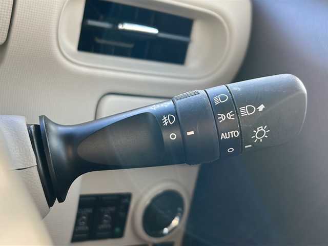 ダイハツ ムーヴ キャンバス G メイクアップ リミテッド　SAⅢ 石川県 2019(平31)年 1.8万km パールホワイトⅢ/ナチュラルベージュマイカメタリック 2トーン 純正ナビ/全方位カメラ/ETC/ドライブレコーダー（前方のみ）/両側パワースライドドア/スマートキー/衝突被害軽減ブレーキ/LEDヘッドライト/W+サイドエアバック/プッシュスタート/電動格納式ミラー/取扱説明書