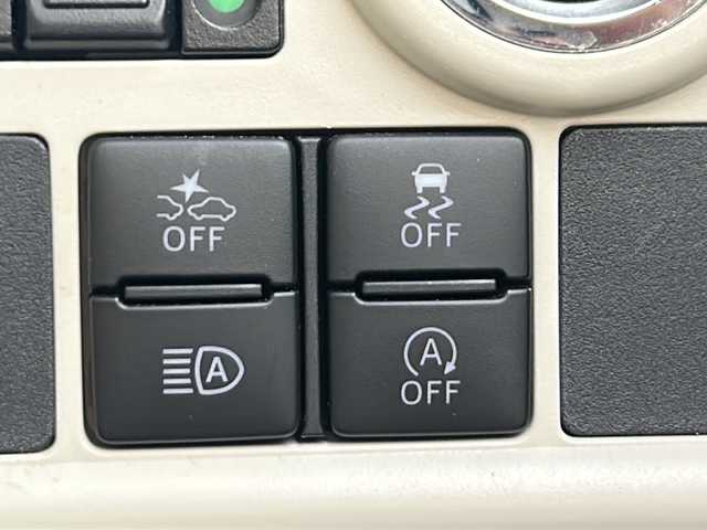 ダイハツ ムーヴ キャンバス G メイクアップ リミテッド　SAⅢ 石川県 2019(平31)年 1.8万km パールホワイトⅢ/ナチュラルベージュマイカメタリック 2トーン 純正ナビ/全方位カメラ/ETC/ドライブレコーダー（前方のみ）/両側パワースライドドア/スマートキー/衝突被害軽減ブレーキ/LEDヘッドライト/W+サイドエアバック/プッシュスタート/電動格納式ミラー/取扱説明書