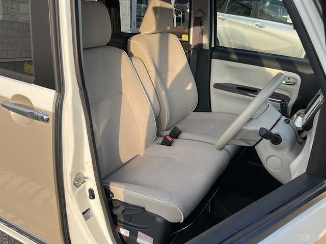 ダイハツ ムーヴ キャンバス G メイクアップ リミテッド　SAⅢ 石川県 2019(平31)年 1.8万km パールホワイトⅢ/ナチュラルベージュマイカメタリック 2トーン 純正ナビ/全方位カメラ/ETC/ドライブレコーダー（前方のみ）/両側パワースライドドア/スマートキー/衝突被害軽減ブレーキ/LEDヘッドライト/W+サイドエアバック/プッシュスタート/電動格納式ミラー/取扱説明書