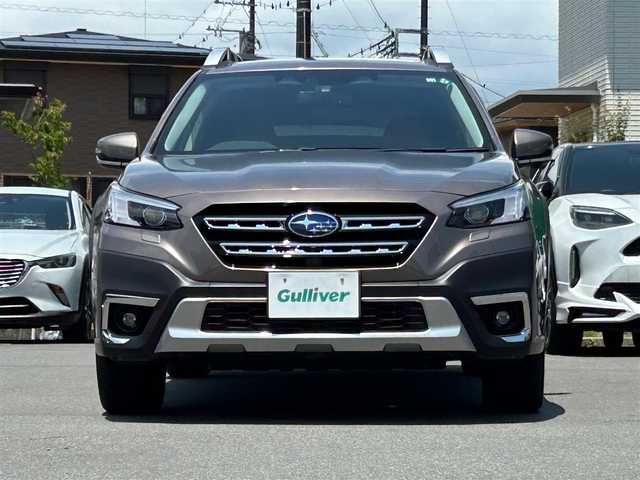 スバル アウトバック リミテッドEX 静岡県 2022(令4)年 2.5万km 茶 エンジンスタートボタン/パワーステアリング/パワーウィンドウ/パドルシフト/アイドリングスストップ/スマートキー/オートエアコン/クルーズコントロール/追従走行/Bluetooth/USB/純正ETC2.0/バックカメラ/サイドカメラ/フルセグTV/純正11インチメモリナビ/サンルーフ/ガラスルーフ/電動リアゲート/純正フロアマット/D+Nパワーシート/レザーシート/全席シートヒーター/純正アルミホイール/ABS/横滑り防止装置/後方コーナーセンサー/レーンキープアシスト/オートライト/LEDライト/W+サイドエアバッグ/衝突軽減システム/ステアリングヒーター