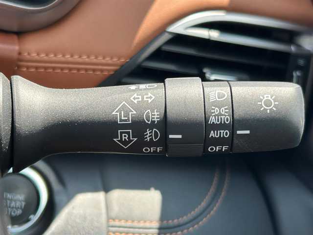 スバル アウトバック リミテッドEX 静岡県 2022(令4)年 2.5万km 茶 エンジンスタートボタン/パワーステアリング/パワーウィンドウ/パドルシフト/アイドリングスストップ/スマートキー/オートエアコン/クルーズコントロール/追従走行/Bluetooth/USB/純正ETC2.0/バックカメラ/サイドカメラ/フルセグTV/純正11インチメモリナビ/サンルーフ/ガラスルーフ/電動リアゲート/純正フロアマット/D+Nパワーシート/レザーシート/全席シートヒーター/純正アルミホイール/ABS/横滑り防止装置/後方コーナーセンサー/レーンキープアシスト/オートライト/LEDライト/W+サイドエアバッグ/衝突軽減システム/ステアリングヒーター