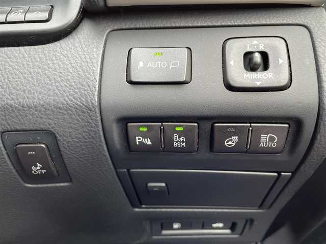 レクサス ＬＳ 600h バージョンC Iパック 道央・札幌 2014(平26)年 12.8万km ホワイトパールクリスタルシャイン 登録時走行距離127672km/　4　W　D　/純正メモリナビ（CD/DVD/FM/AM/BT)/フルセグ(走行中視聴不可)/バックカメラ/ウィンカーミラー/クルーズコントロール（追従走行あり）/サンルーフ/ドアバイザー/プッシュスタート/ビルトインETC/ローダウン/MTモード付AT/パーキングアシスト/電動リアゲート/ドライブレコーダー/純正フロアマット/パワーシート（運転席/助手席）/シートヒーター(運転席/助手席）/エアシート（運転席/助手席）/横滑り防止装置/コーナーセンサー/レーンキープアシスト/盗難防止装置/オートライト/オートマチックハイビーム/カーテンエアバッグ/フォグランプ/リアフォグランプ/ステアリングスイッチ/ブラインドスポットモニター/EV/SNOW/ECO/SPORTモード/ステアリングヒーター/シートメモリ/ミラーヒーター/自動防眩ミラー/積込冬タイヤ/（純正AW/245/45/R19/23年製/溝6ｍｍ）