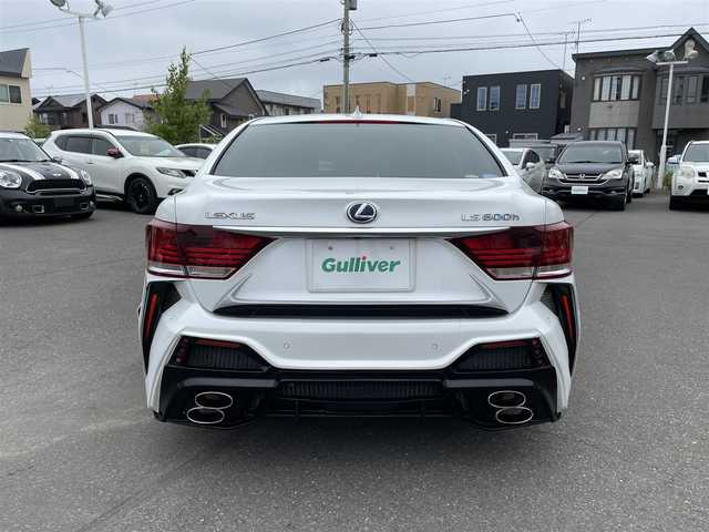 レクサス ＬＳ 600h バージョンC Iパック 道央・札幌 2014(平26)年 12.8万km ホワイトパールクリスタルシャイン 登録時走行距離127672km/　4　W　D　/純正メモリナビ（CD/DVD/FM/AM/BT)/フルセグ(走行中視聴不可)/バックカメラ/ウィンカーミラー/クルーズコントロール（追従走行あり）/サンルーフ/ドアバイザー/プッシュスタート/ビルトインETC/ローダウン/MTモード付AT/パーキングアシスト/電動リアゲート/ドライブレコーダー/純正フロアマット/パワーシート（運転席/助手席）/シートヒーター(運転席/助手席）/エアシート（運転席/助手席）/横滑り防止装置/コーナーセンサー/レーンキープアシスト/盗難防止装置/オートライト/オートマチックハイビーム/カーテンエアバッグ/フォグランプ/リアフォグランプ/ステアリングスイッチ/ブラインドスポットモニター/EV/SNOW/ECO/SPORTモード/ステアリングヒーター/シートメモリ/ミラーヒーター/自動防眩ミラー/積込冬タイヤ/（純正AW/245/45/R19/23年製/溝6ｍｍ）