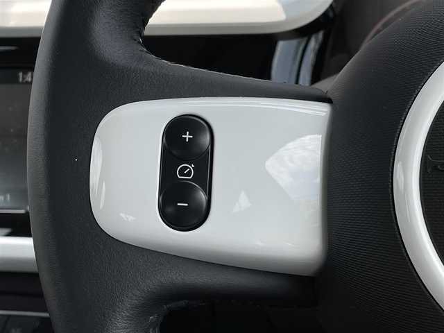 ルノー トゥインゴ EDC 長野県 2020(令2)年 1.8万km 青 レーンアシスト /クルーズコントロール /パークセンサー /ディスプレイオ-ディオ/純正15インチAW /ストップ＆ゴー /ECOモード /オートライト /USB /ETC /bluetooth /FM/AM /キーレス /スペアキー