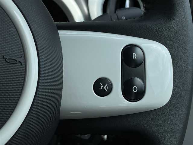 ルノー トゥインゴ EDC 長野県 2020(令2)年 1.8万km 青 レーンアシスト /クルーズコントロール /パークセンサー /ディスプレイオ-ディオ/純正15インチAW /ストップ＆ゴー /ECOモード /オートライト /USB /ETC /bluetooth /FM/AM /キーレス /スペアキー